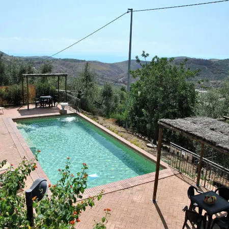 Holiday House for 6 Persons, with Swimming Pool