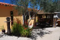 Charming Cottage with 2 Bedrooms in a Seaside Village