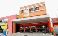 Hotel Kita Surabaya Hotels in Mojo