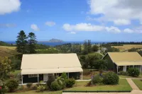 Seaview Norfolk Island Hotels near Cemetery Bay