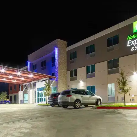 Holiday Inn Express & Suites LEANDER by IHG