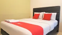 Alice's Homestay Near Unej, Stasiun and Alun-Alun Syariah Hotels in Patrang
