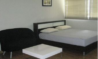 Room in BB - DMK Don Mueang Airport Guest House
