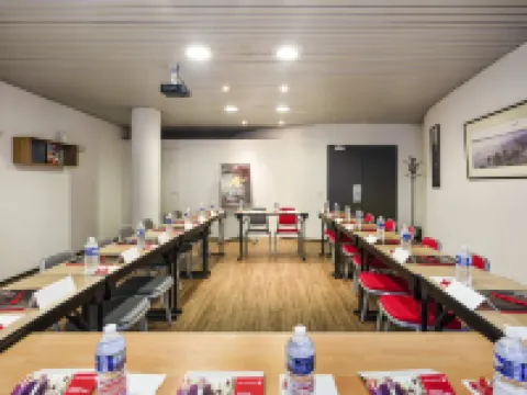 Ibis Lorient Centre Gare Hotels in Lorient