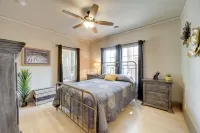 Less Than 1 Mi to Dtwn Home with Deck in Clarkdale!