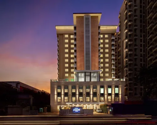 Royal Hometel Suites Dahisar Mumbai Hotels near Essel World
