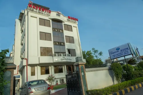 The Majestic Manor Hotels in Nagpur