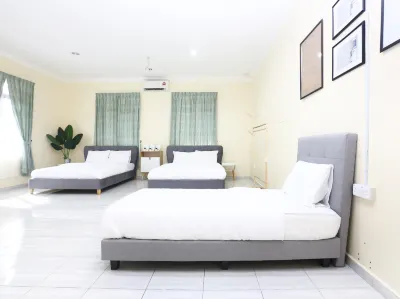 Aloha Chalet Hotels in Keluang