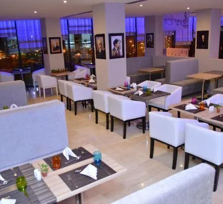 Hotel Adef