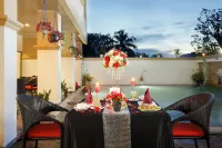 Swiss-Belhotel Tarakan - Pools