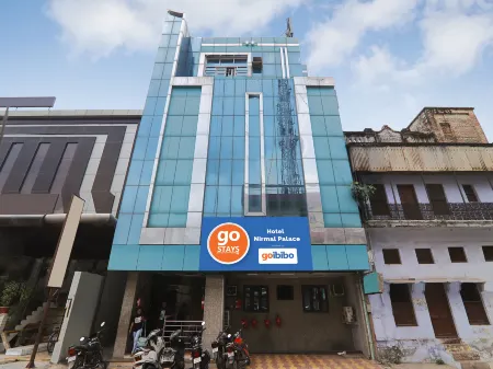 Nirmal Palace Отели рядом со станцией Charbagh Railway Station