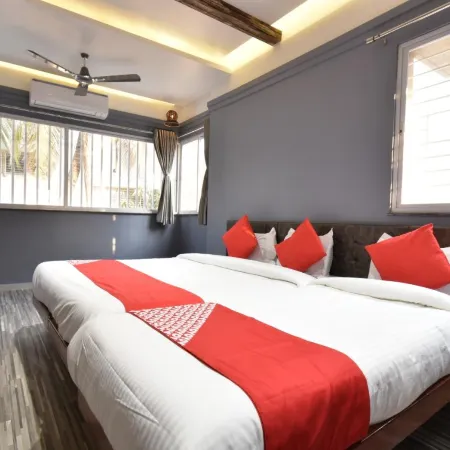 Hotel Ashirwad, Solpaur