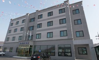 Hongcheon Hwayanggang Hotel