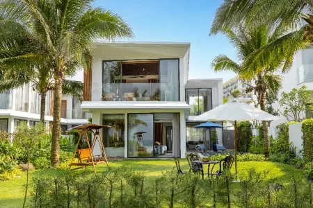 Wyndham Hoi An Royal Beachfront Resort & Villas