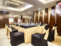 Roland Hotel โรงแรมใกล้เควสต์มอลล์