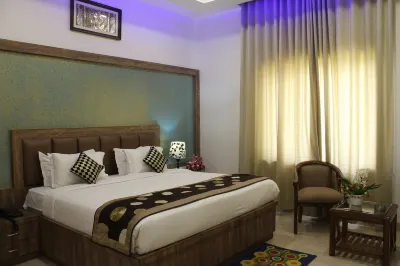 Regal Hotel and Restaurant Hotel in zona Mathura Junction
