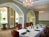 The Taj Mahal Tower, Mumbai Hotels near JBIMS