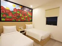 Nite & Day Surabaya - Gunungsari Hotels in Jambangan