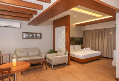 Welcare Business Hotel Hotels near Chethukadavu Play Ground
