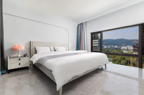 Fangdongxiao Apartment (Mile Avenue)