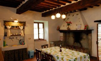 A Stay Surrounded by Greenery - Agriturismo la Piaggia -App 3 Guests