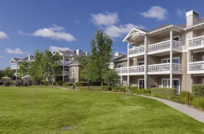 WorldMark Windsor Отели рядом с достопримечательностью «Парк Футхилл Риджинал»