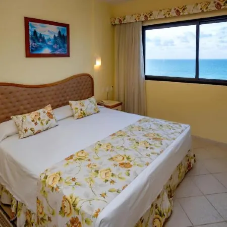 Yak Beach Hotel Ponta Negra
