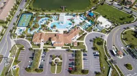 Splendid 5 Bd w Screened Pateo Pool Windsor Westside 8921