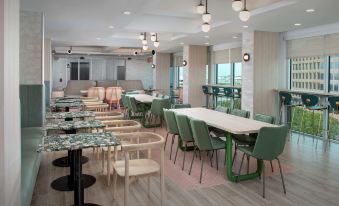 Home2 Suites by Hilton Miami Airport South Blue Lagoon