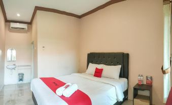 RedDoorz Syariah Near Lippo Plaza Sidoarjo