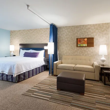Home2 Suites by Hilton - Milwaukee Airport