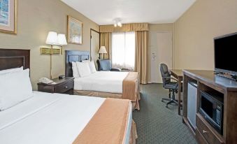 Howard Johnson by Wyndham Torrance