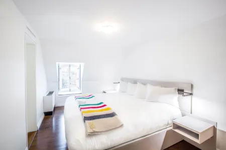 Monastère des Augustines Отели рядом с достопримечательностью «Cartier-Brébeuf National Historic Site»