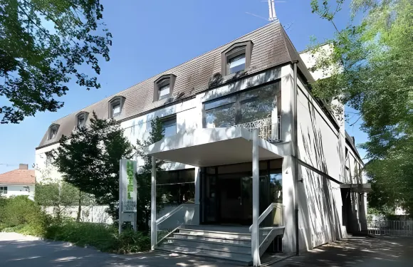 安娜戈爾德藝術酒店