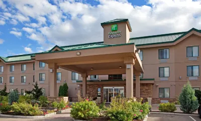 Holiday Inn Express & Suites Vernon