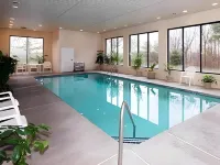 Comfort Inn & Suites - Pools