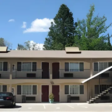 The Yosemite Inn