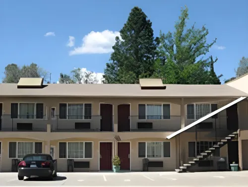 The Yosemite Inn Hotels in Mariposa