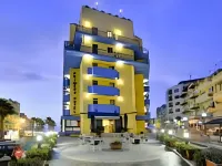 Primera Hotel