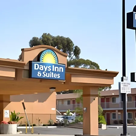 Days Inn by Wyndham San Diego-East/El Cajon