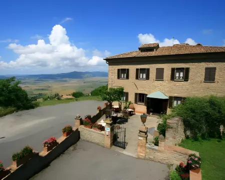 Villa Nencini Hotels in Volterra