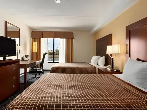 Days Inn by Wyndham Geneva/Finger Lakes - Wi-Fi