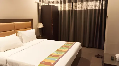 Hotel Versa Apartment and Lodges Lahore - 2 звезды