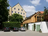 Hotel Goldene Sonne Landshut - Parkplatz