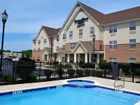TownePlace Suites Fredericksburg - 駐車場
