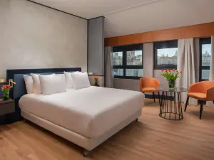 NH Collection Marina