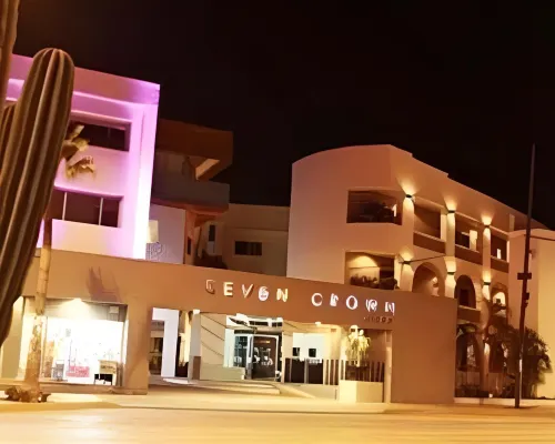 Seven Crown Express & Suites by Kavia Các khách sạn gần Bar Barómetro