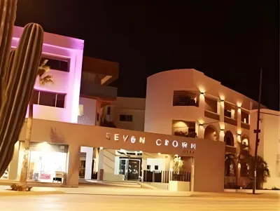 Seven Crown Express & Suites by Kavia Hotels in 