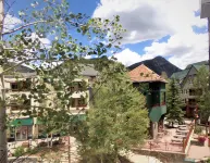 Black Bear 2 Bed 2 Bath Bbcs