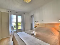 Les Cariatides Hotels in Saint-Pierre-d'Oleron